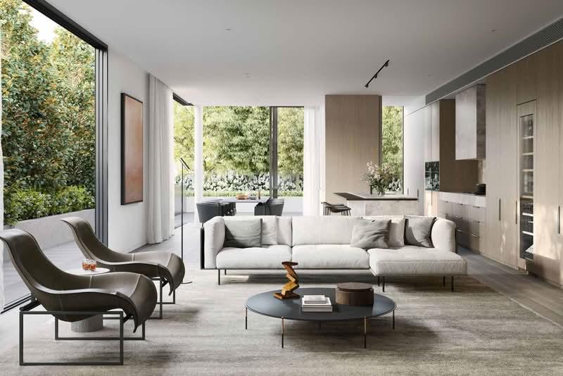 Light-filled residence with warm materials